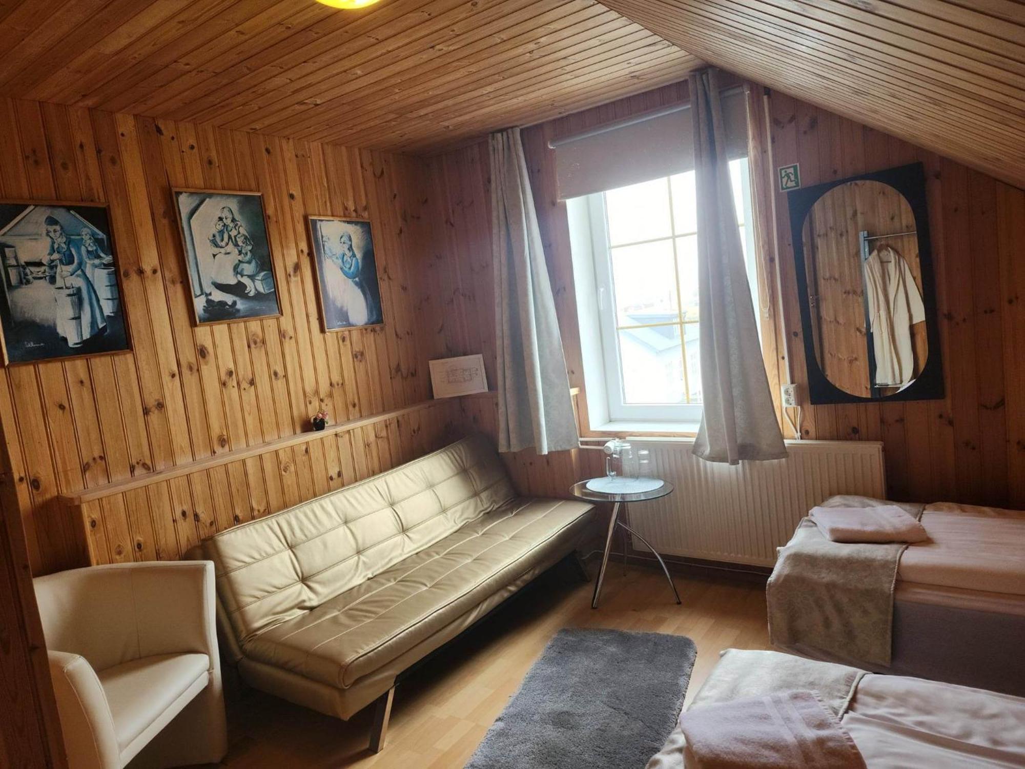 Guesthouse Kiljan Blonduos Zimmer foto